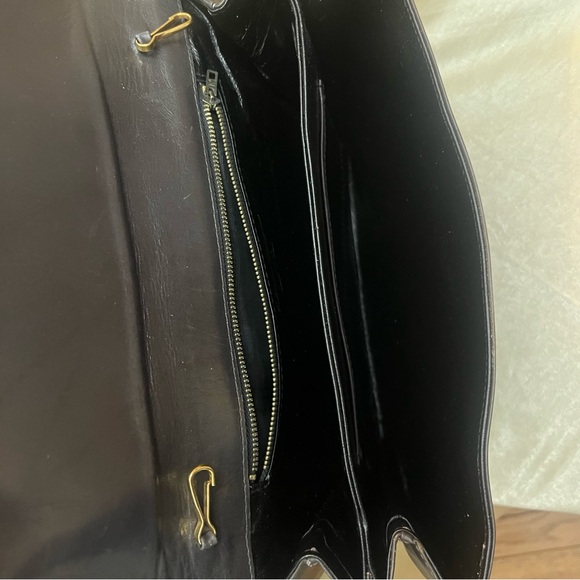 Vintage ‘70s Ferragamo Large Clutch Handbag - Picture 10 of 14